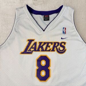 Vintage Nike Kobe Bryant Los Angeles Lakers Jersey 3XL #8 White Swingman NBA